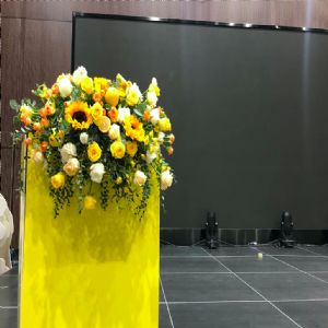 讲台花-a